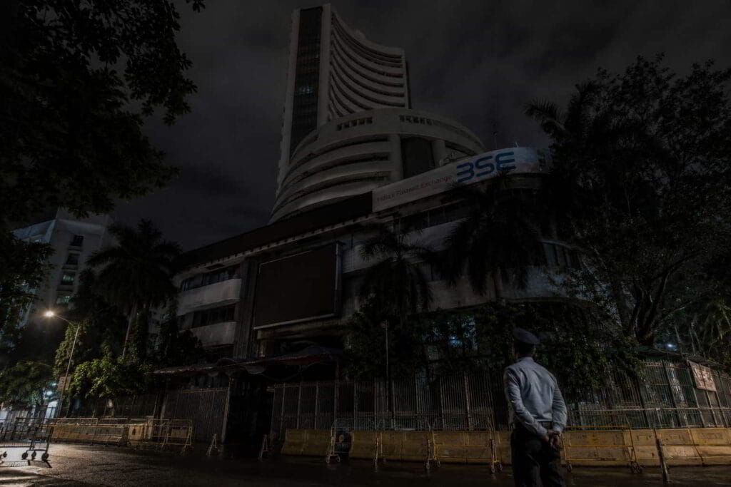 बाज़ार: Sensex, Nifty, और Dalal Street